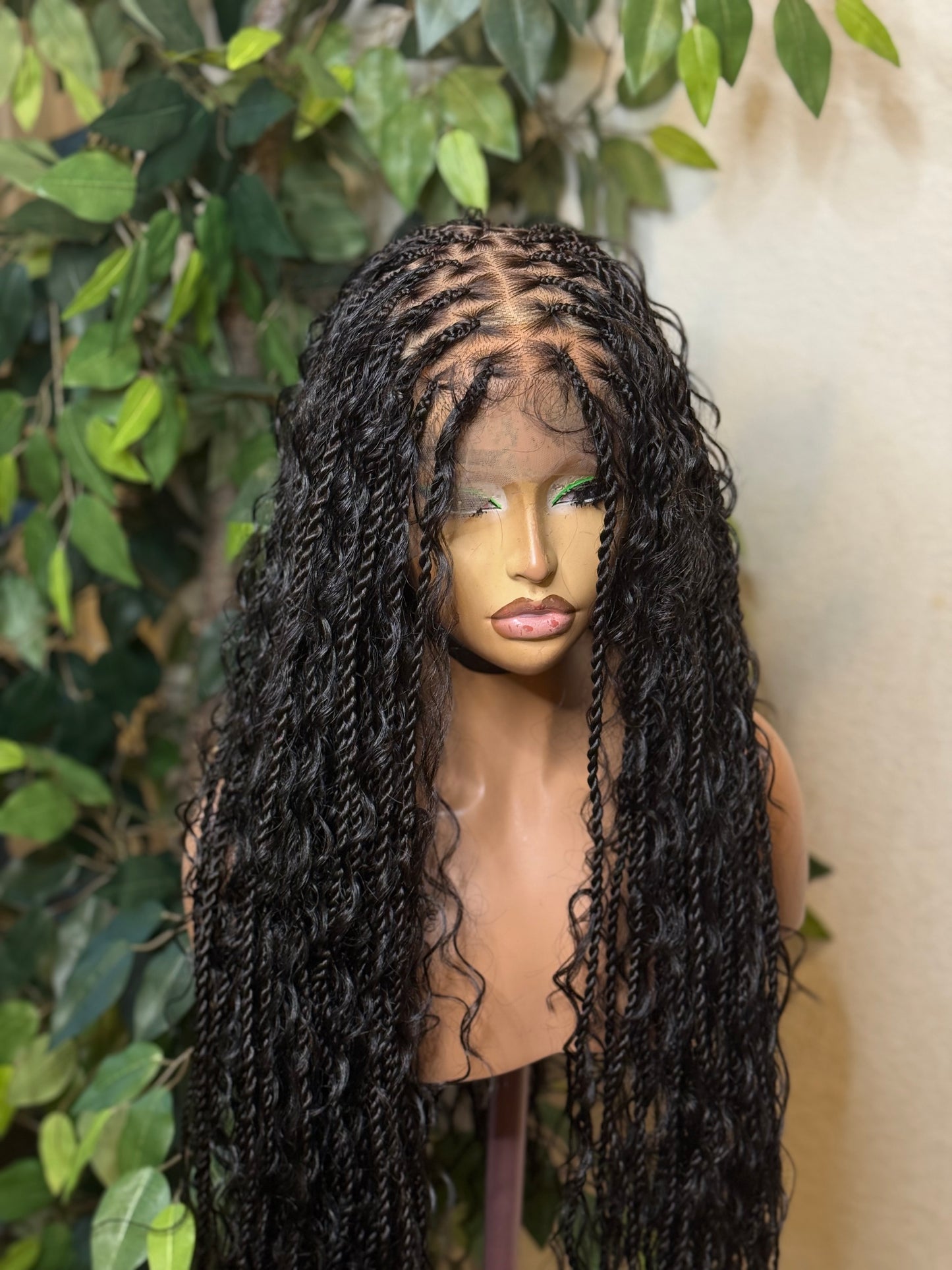 Knotless Twist braids with boho available in different colors. (Medium size) Beautiful for all black women