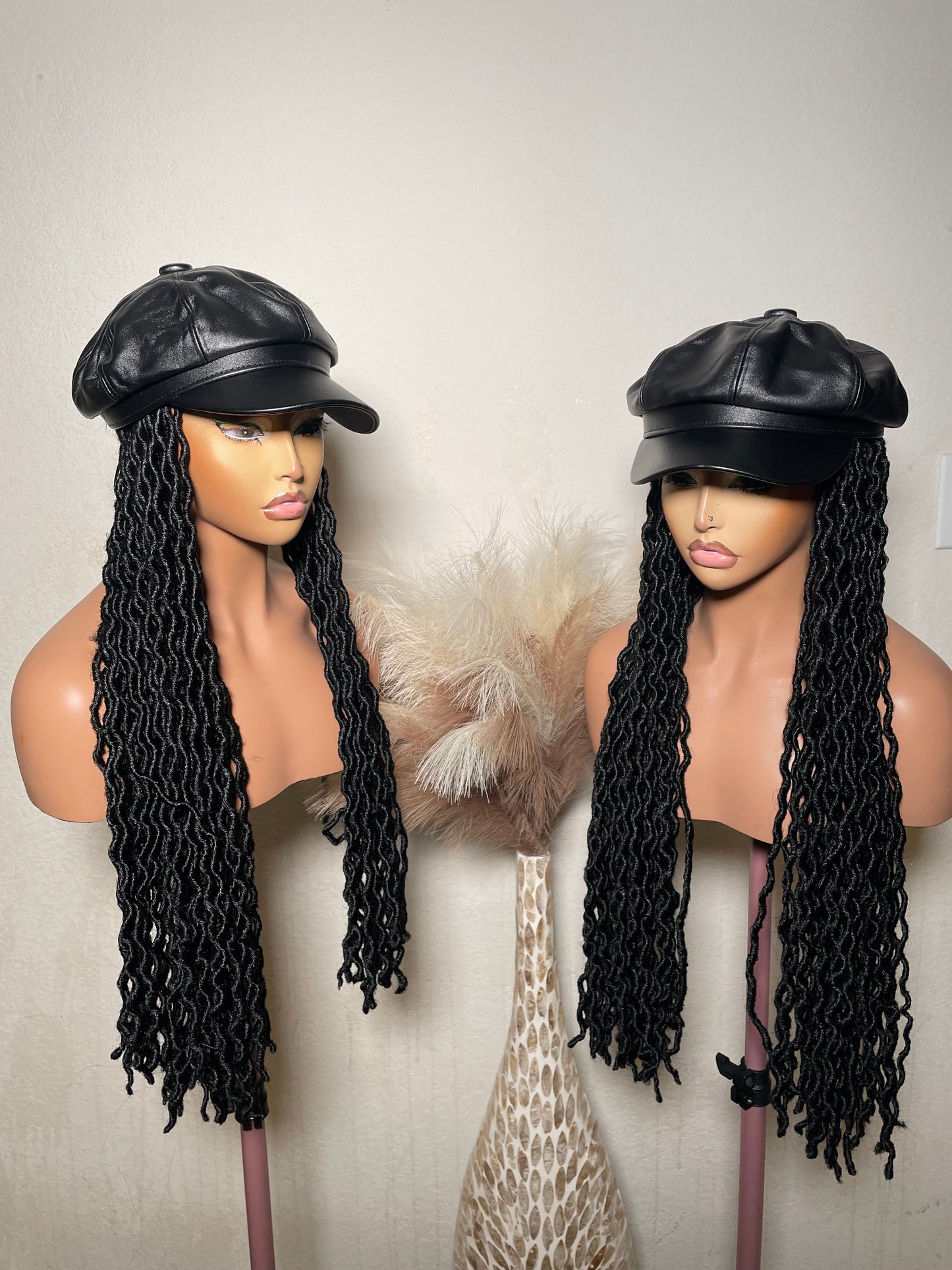 Hat locs wig. small - medium head friendly. ( medium head size 20 -21 1/2)