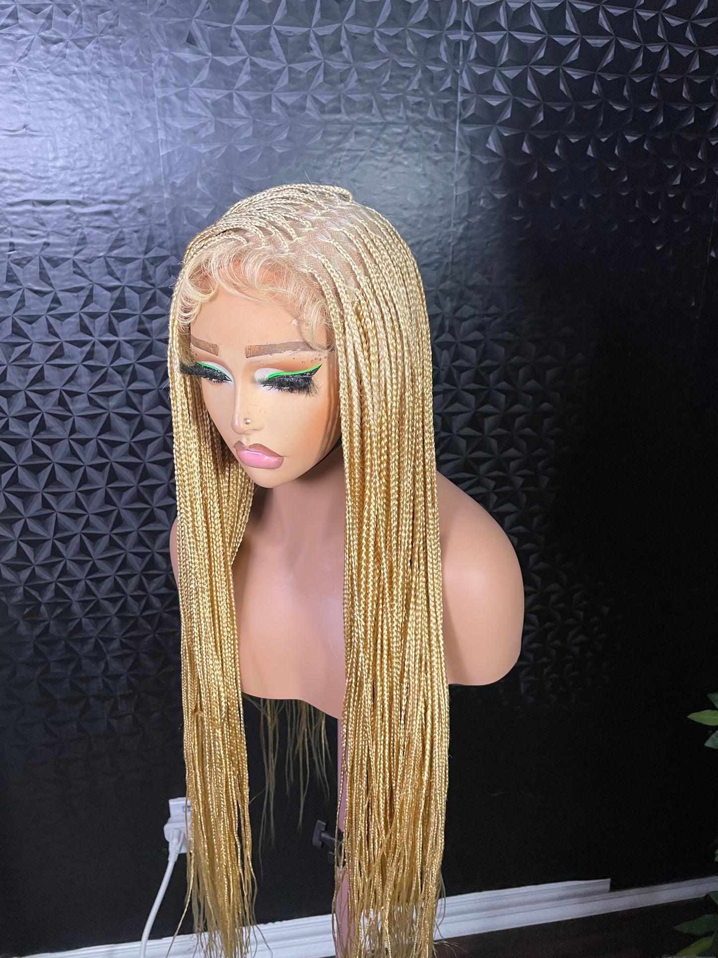 small size knotless braids 28-30inches