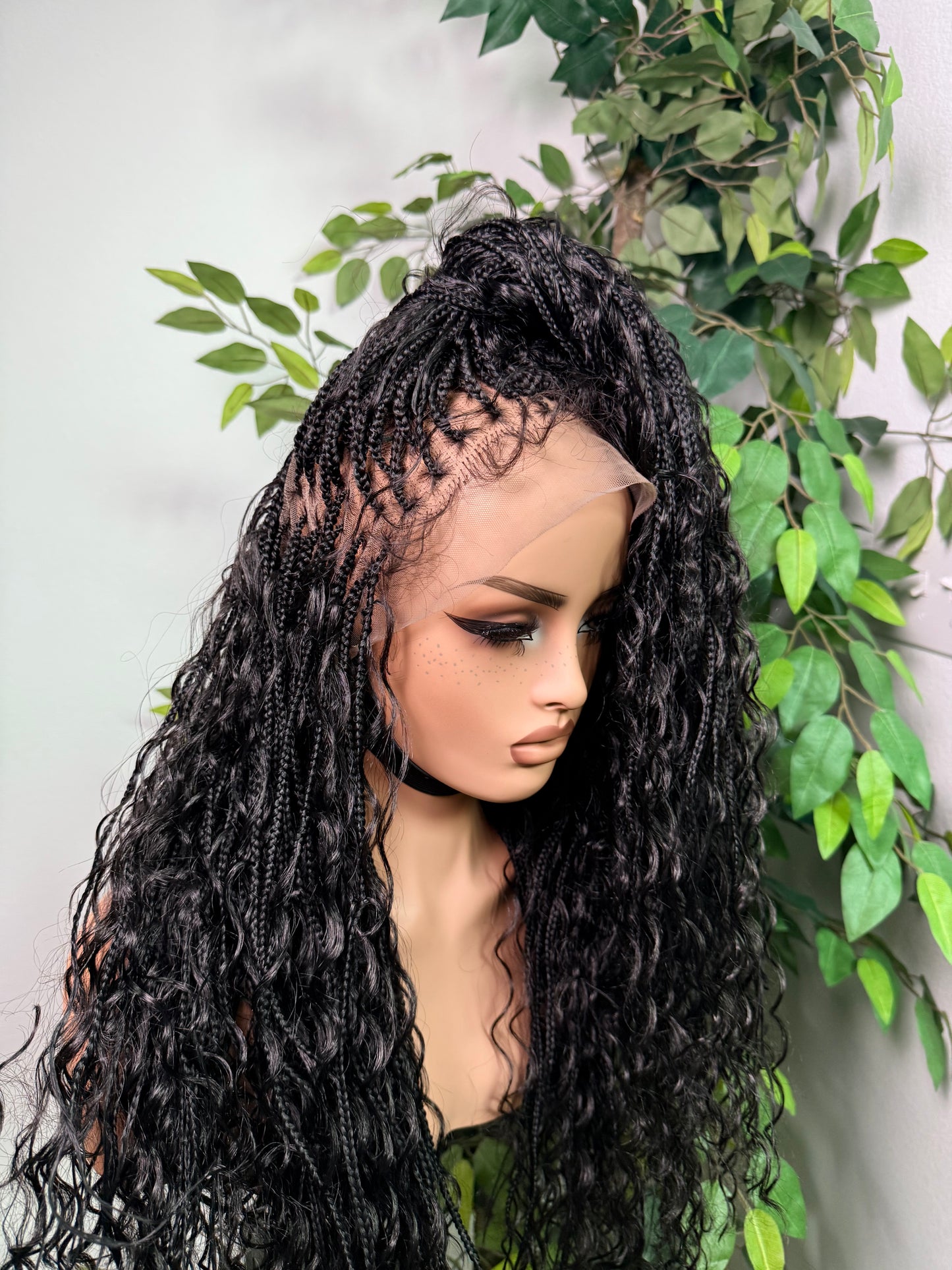 Tiny Knotles Synthetic boho braids made with fiber synthetic lace.