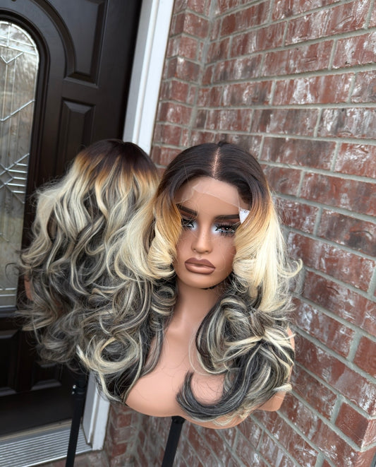 5x5 Ombré blonde mix wavy wig. Layered with 14” 16” and 18” + 5x5 closure. (300 grams)
