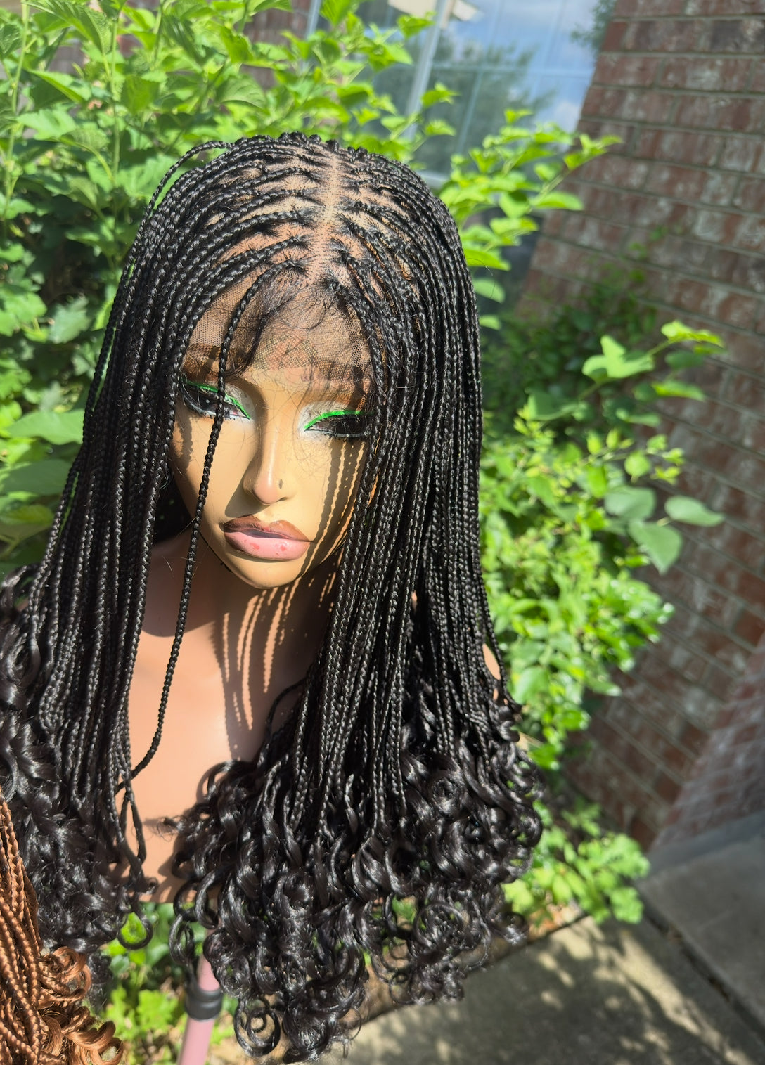 14 inches Micro knotless braids with bouncy tips. made with 360 full lace on a hair blend lace. for everyday look.