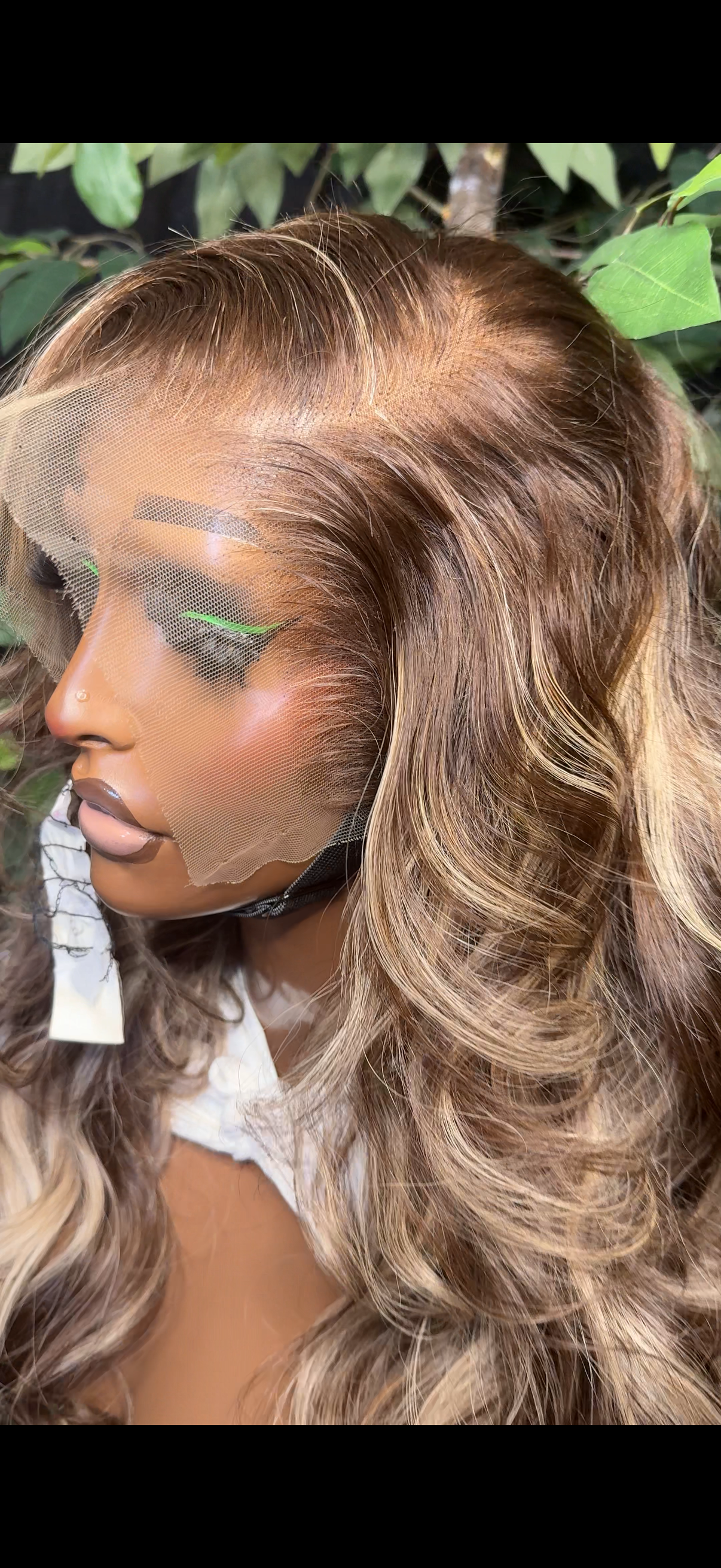 Wig Amber, 20 inches layered donor hair with beautiful highlights. 13x6 HD frontal lace wig