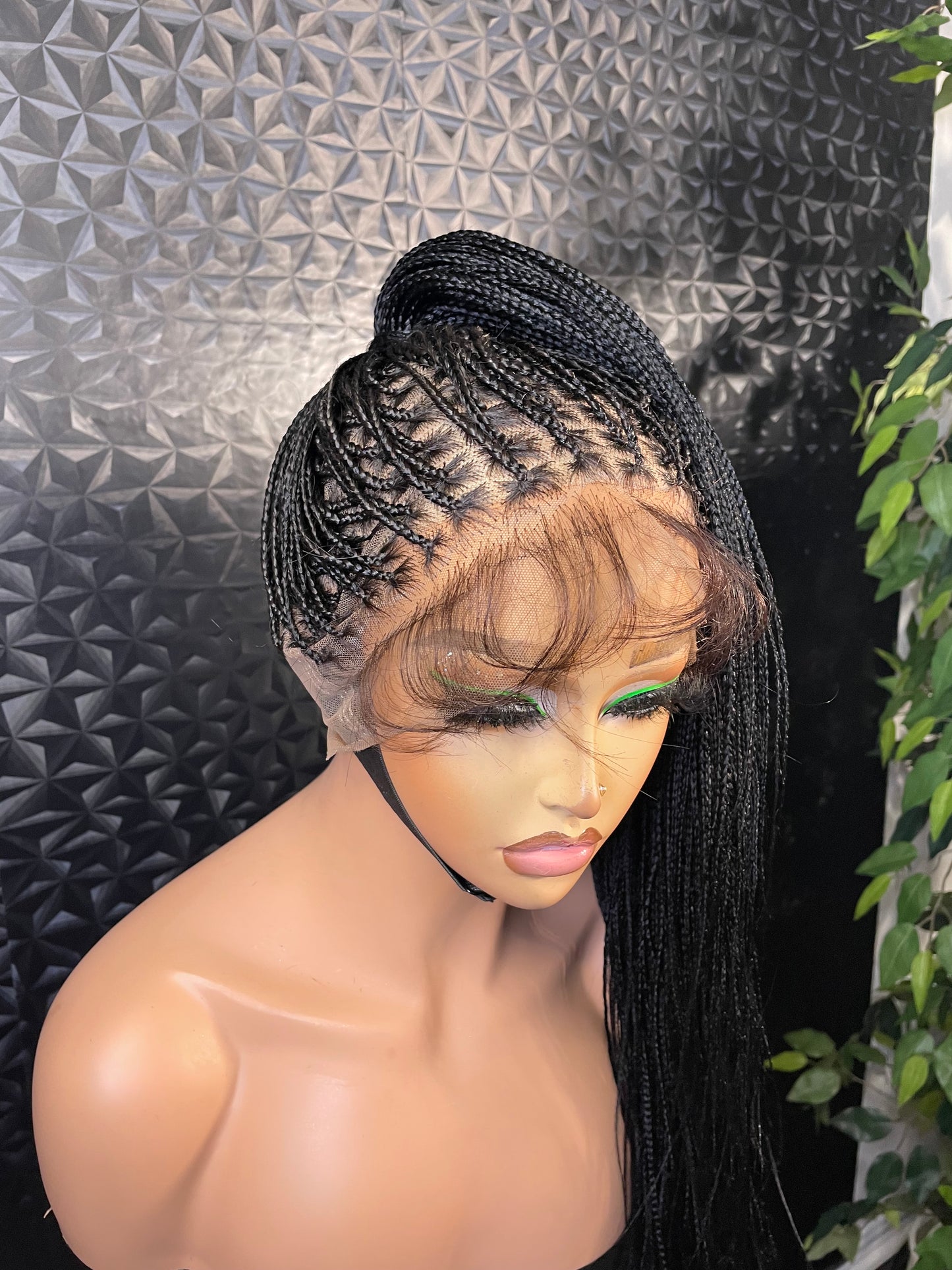 Small size Knotless single braids