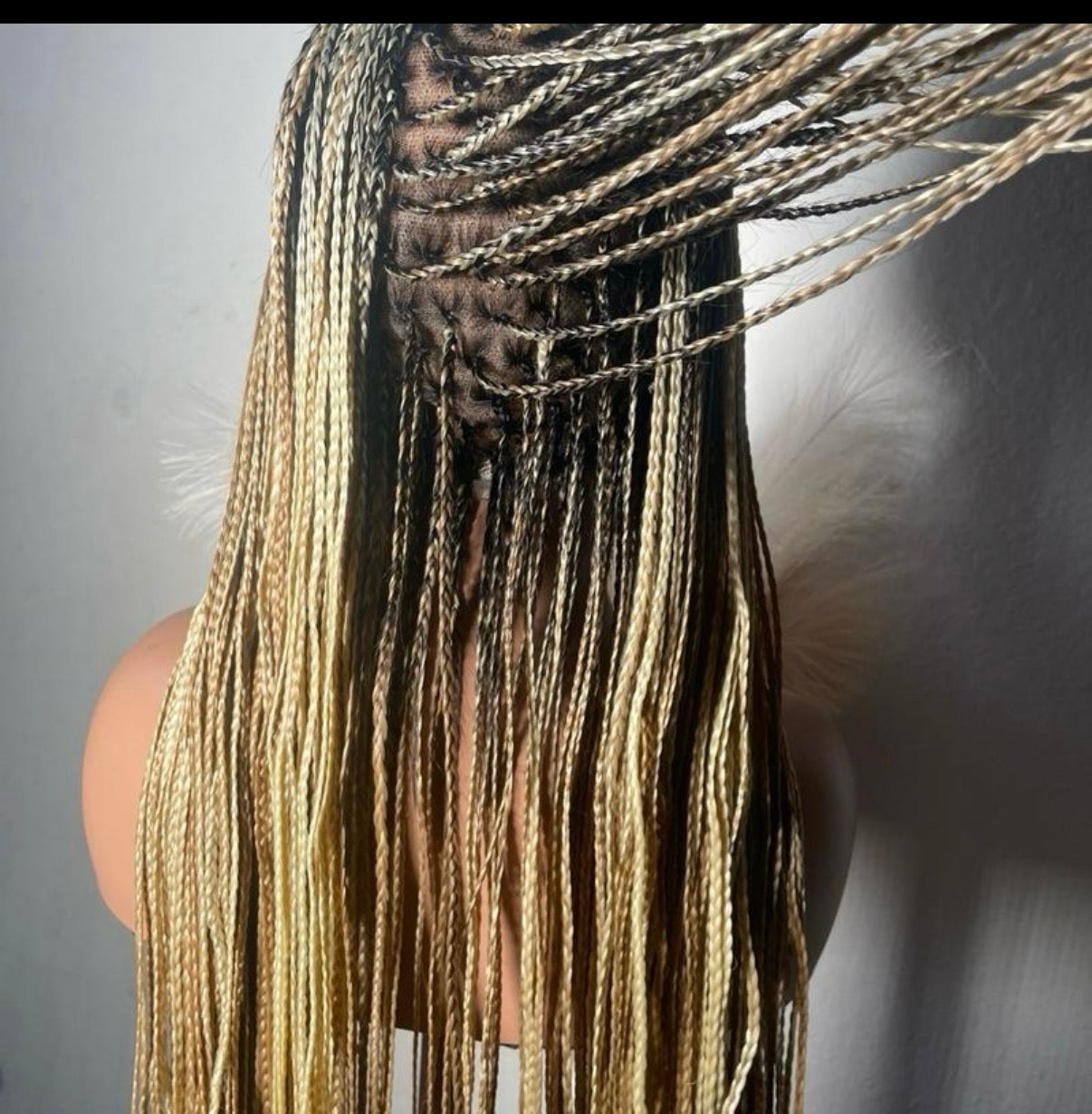 Spanish bone straight in blonde mix 30 inches. made with human hair frontal lace