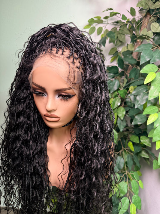 Tiny Knotles Synthetic boho braids made with fiber synthetic lace.