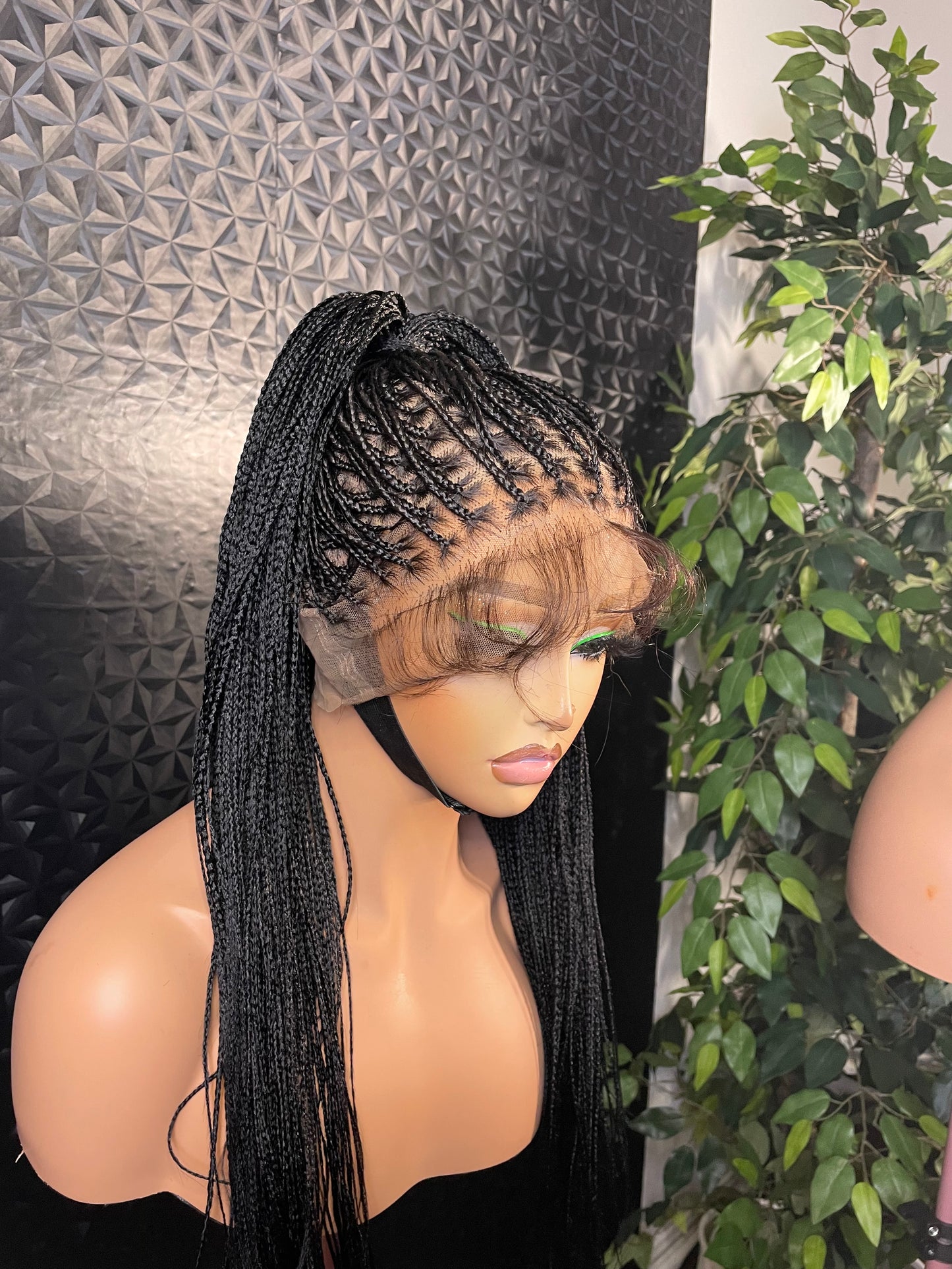 Small size Knotless single braids