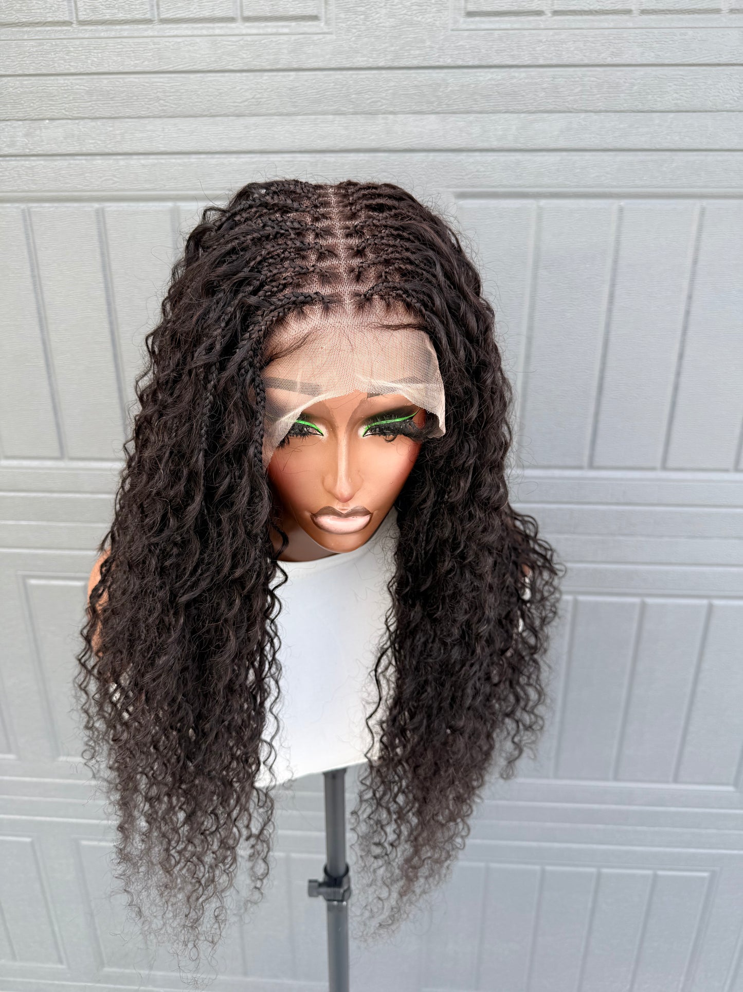 Human hair boho braids with virgin hair, made with human hair lace ( knots can be bleached) and human hair boho curls with regular braiding extensions